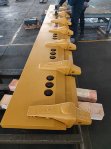 Doppel-Schräg-Flachsegment 195-71-11654 Baumaschinen Teile Grader Blattmotor Grader Kohlenstoffstahl Borstahl DBF Endbit Schneide