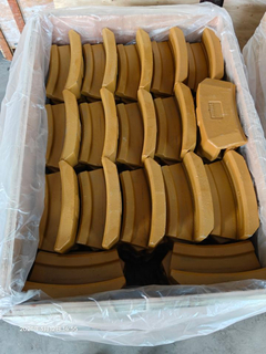 ST002AT Komatsu Cast Corner Heel Shroud gebogen